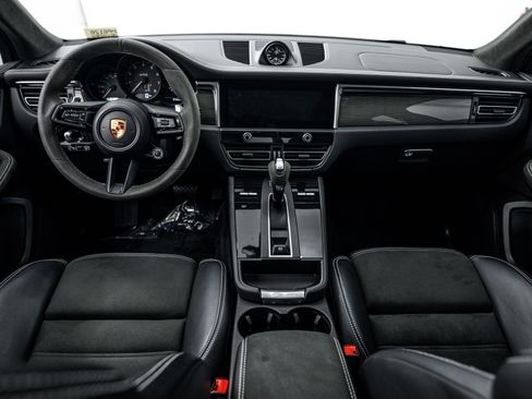 Certified 2024 Porsche Macan GTS AWD/4WD image 22