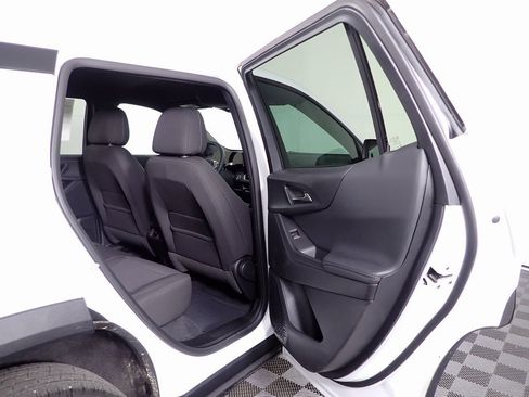 New 2025 Chevrolet Equinox LT w/ Safety and Technology Package image 31