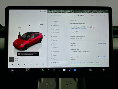 Used 2024 Tesla Model Y Long Range image 37