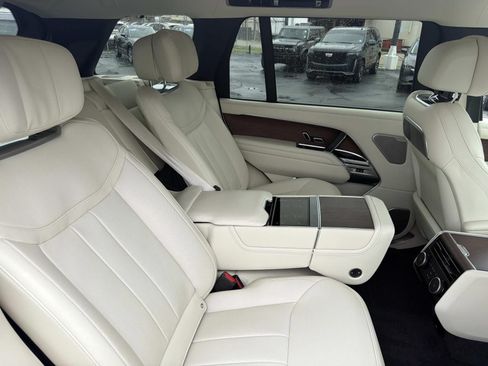 Used 2024 Land Rover Range Rover Long Wheelbase Autobiography AWD/4WD image 9