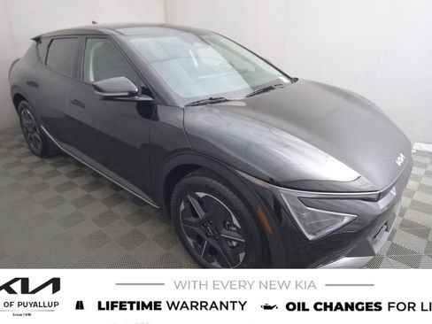 New 2025 Kia EV6 Light image 3