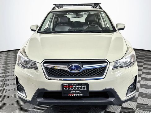 Used 2016 Subaru Crosstrek 2.0i Limited AWD/4WD image 2