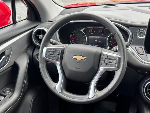 Used 2024 Chevrolet Blazer LT w/ Convenience Package FWD image 12