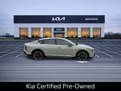 Certified 2025 Kia K4 GT-Line w/ GT-Line Premium Package image 4