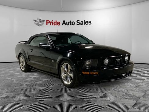 Used 2008 Ford Mustang GT Premium image 3