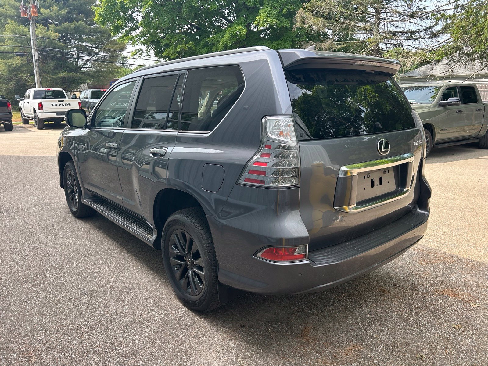 Used 2021 Lexus GX 460 Premium w/ Premium Package AWD/4WD image 8