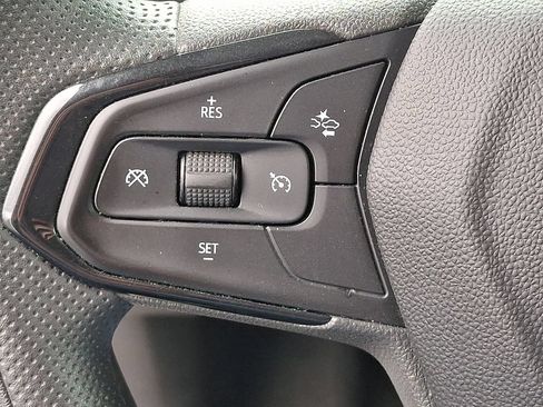 Used 2025 Chevrolet TrailBlazer LT AWD/4WD image 21