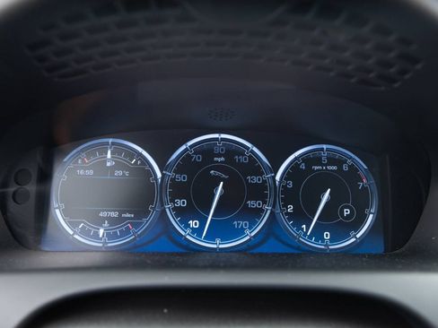 Used 2015 Jaguar XJ RWD image 32
