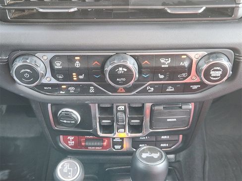 Used 2024 Jeep Wrangler Unlimited Rubicon 392 image 19