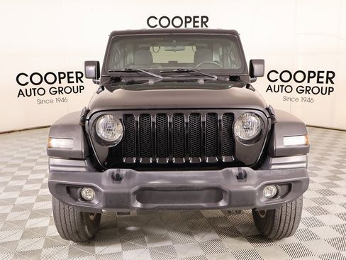 Used 2020 Jeep Wrangler Sport image 8