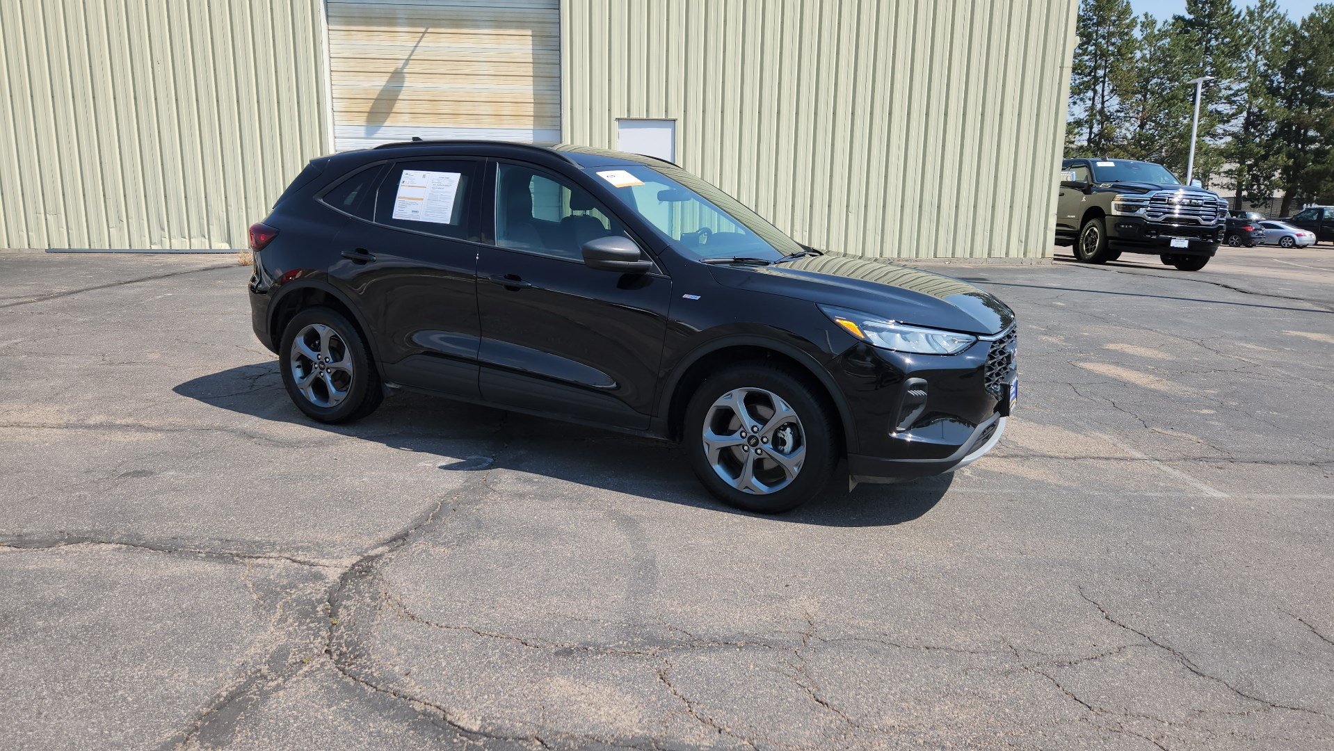 Used 2025 Ford Escape ST-Line AWD/4WD image 13