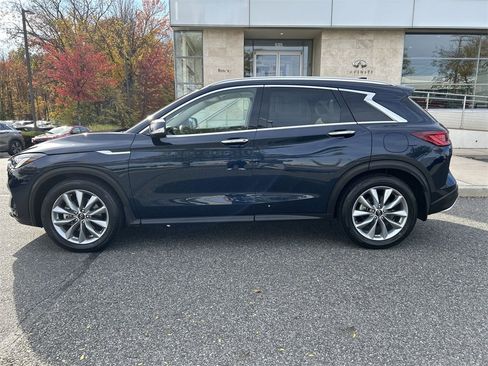 Certified 2022 INFINITI QX50 Essential image 5