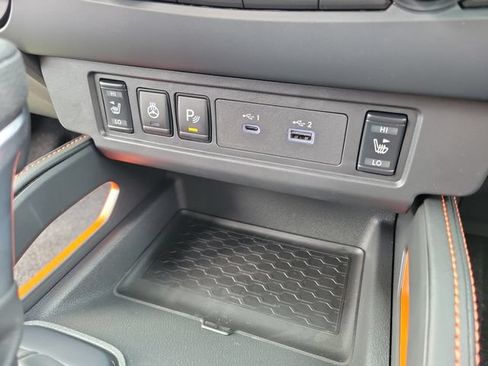 New 2026 Nissan Frontier PRO-4X w/ Pro-4x Convenience Package AWD/4WD image 27