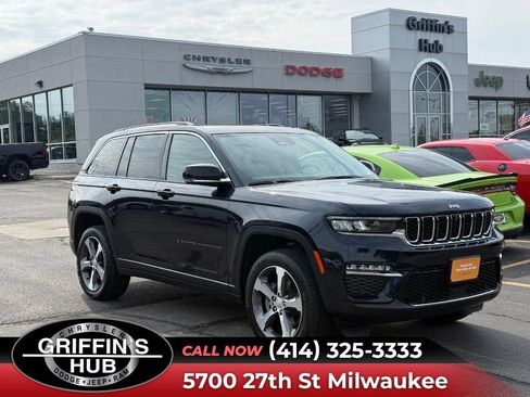 Certified 2023 Jeep Grand Cherokee 4WD 4xe w/ Luxury Tech Group II image 1
