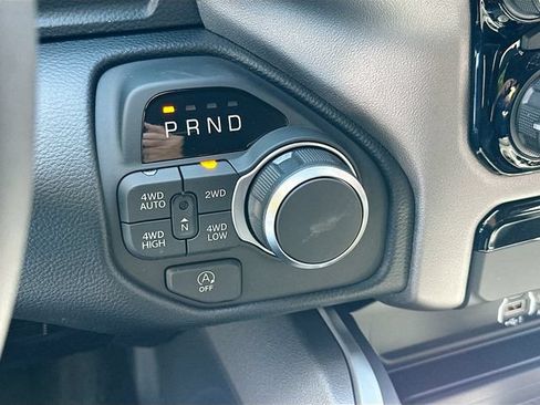 New 2026 RAM 1500 Big Horn AWD/4WD image 16