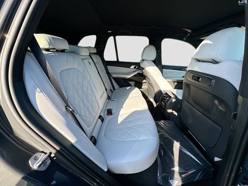 New 2026 BMW X5 sDrive40i w/ Premium Package RWD image 22