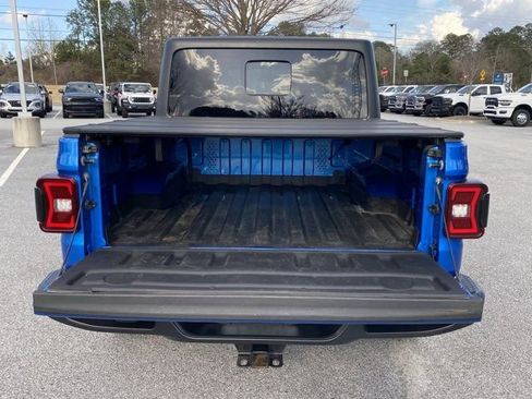 Used 2021 Jeep Gladiator Sport image 28