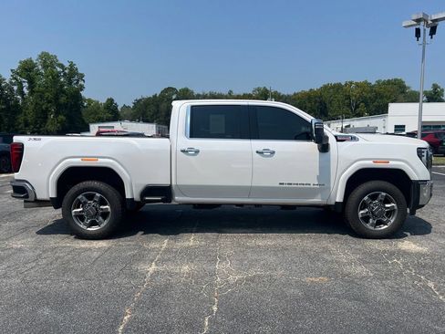 Used 2025 GMC Sierra 2500 SLT w/ SLT Premium Package AWD/4WD image 2