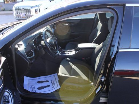 Used 2019 Chevrolet Malibu RS image 9