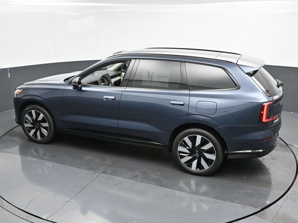 Used 2025 Volvo EX90 Ultra AWD/4WD image 37