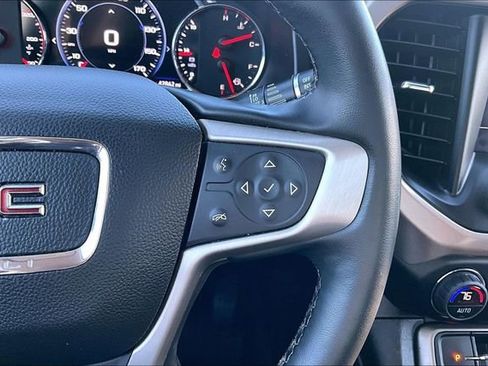 Used 2023 GMC Acadia Denali w/ Denali Ultimate Package image 14