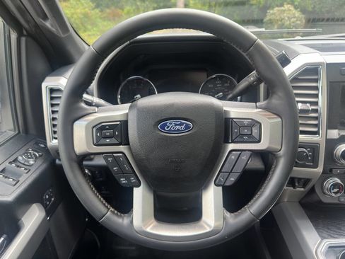 Used 2018 Ford F250 Platinum w/ Platinum Ultimate Package image 26