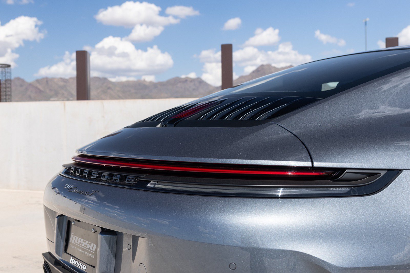 Used 2025 Porsche 911 Carrera T RWD image 30