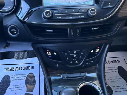 Used 2019 Buick Envision Essence image 19
