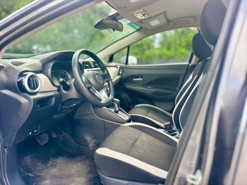 Used 2021 Nissan Versa SV image 10