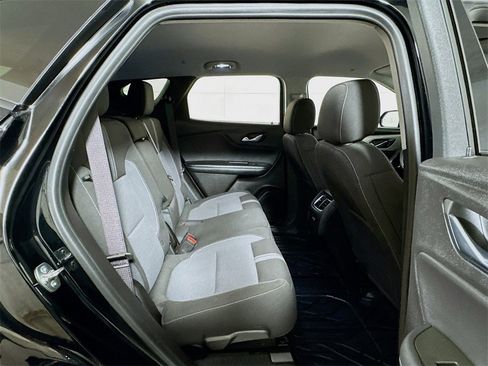Certified 2024 Chevrolet Blazer LT w/ Convenience Package image 24