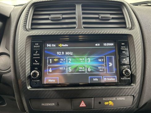 Used 2021 Mitsubishi Outlander Sport Black Edition image 16