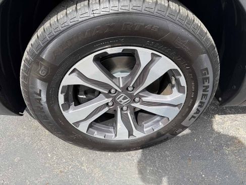 Used 2017 Honda CR-V LX image 8