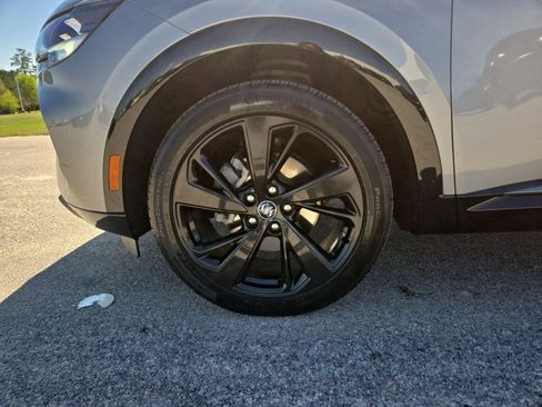 Used 2023 Buick Envision Preferred image 10