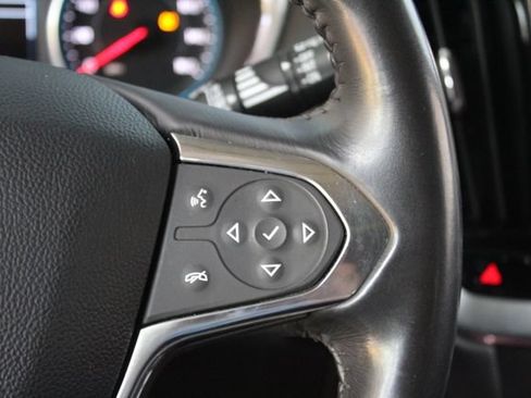 Used 2019 Chevrolet Traverse RS AWD/4WD image 17