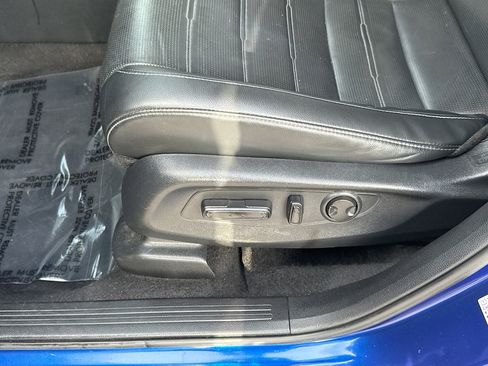 Used 2023 Honda CR-V EX-L image 18