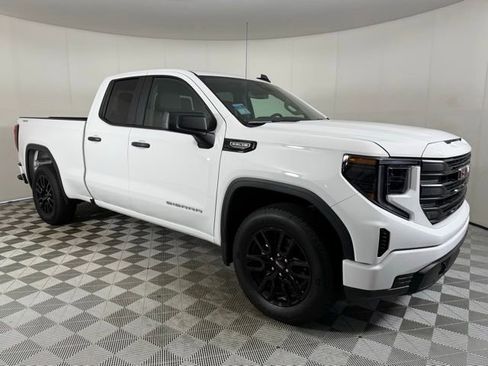 Used 2025 GMC Sierra 1500 Pro w/ Graphite Edition image 9