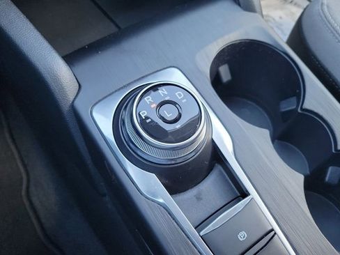Used 2022 Ford Escape SE w/ SE Sport Appearance Package FWD image 23