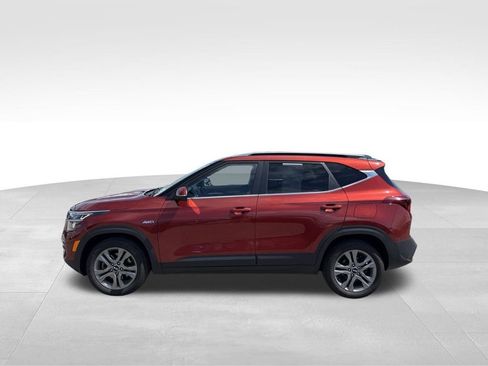 Certified 2021 Kia Seltos S AWD/4WD image 12