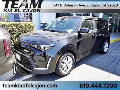 Used 2025 Kia Soul LX w/ LX Technology Package