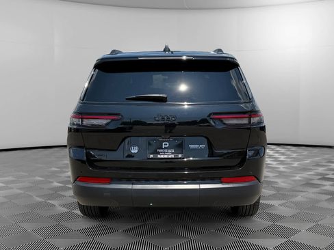 Used 2024 Jeep Grand Cherokee L Altitude AWD/4WD image 6
