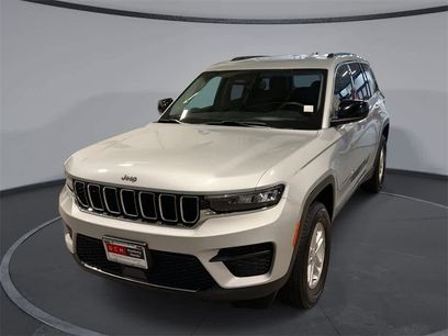 Used 2023 Jeep Grand Cherokee Laredo