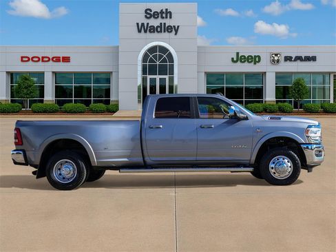 Used 2020 RAM 3500 Laramie image 8