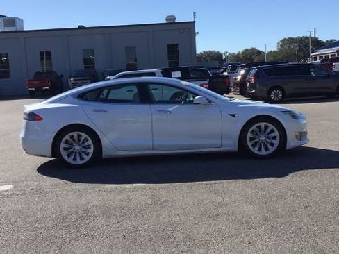 Used 2018 Tesla Model S 75D image 4