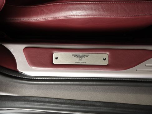 Used 2005 Aston Martin DB9 Coupe RWD image 33
