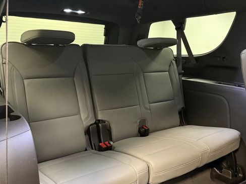 New 2026 GMC Yukon XL Elevation w/ LPO, Floor Liner Package image 20