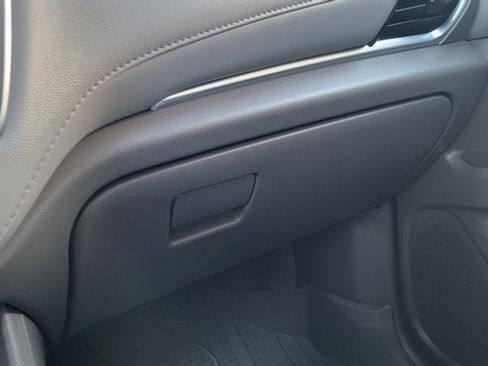 Used 2021 Chevrolet Traverse LT w/ LPO, Blackout Package image 34