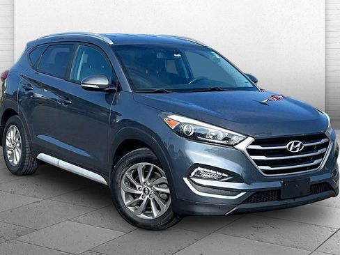 Used 2017 Hyundai Tucson SE Plus FWD image 1