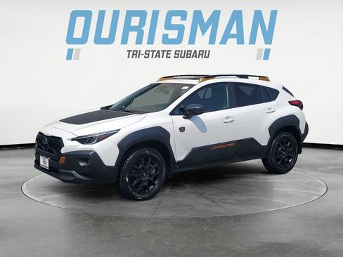 Used 2025 Subaru Crosstrek 2.5i Wilderness AWD/4WD image 2