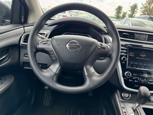 Used 2022 Nissan Murano S AWD/4WD image 12