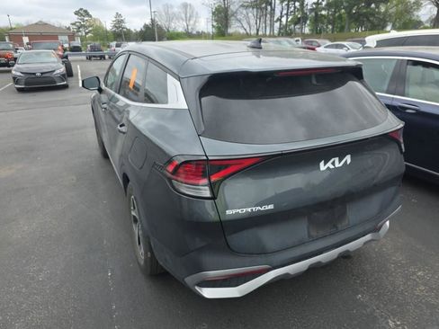 Used 2024 Kia Sportage LX FWD image 8